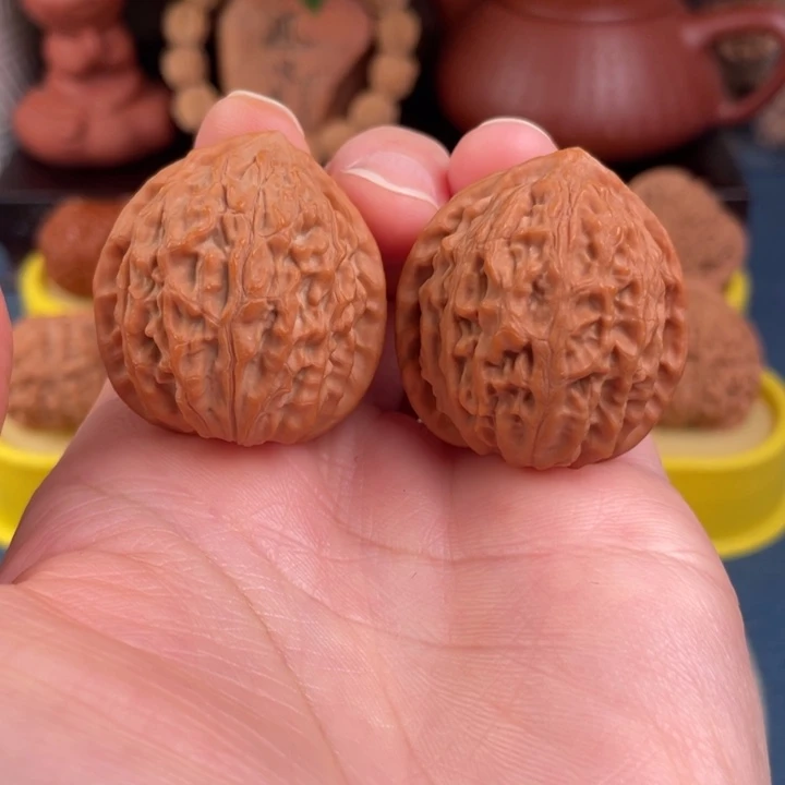 把件文玩核桃金牛34