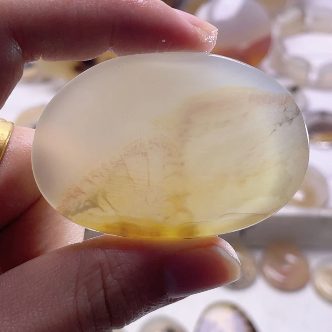 玛瑙/玉髓未镶嵌珠宝奇石