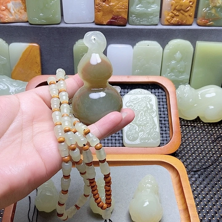 新疆昆仑山脉料葫芦