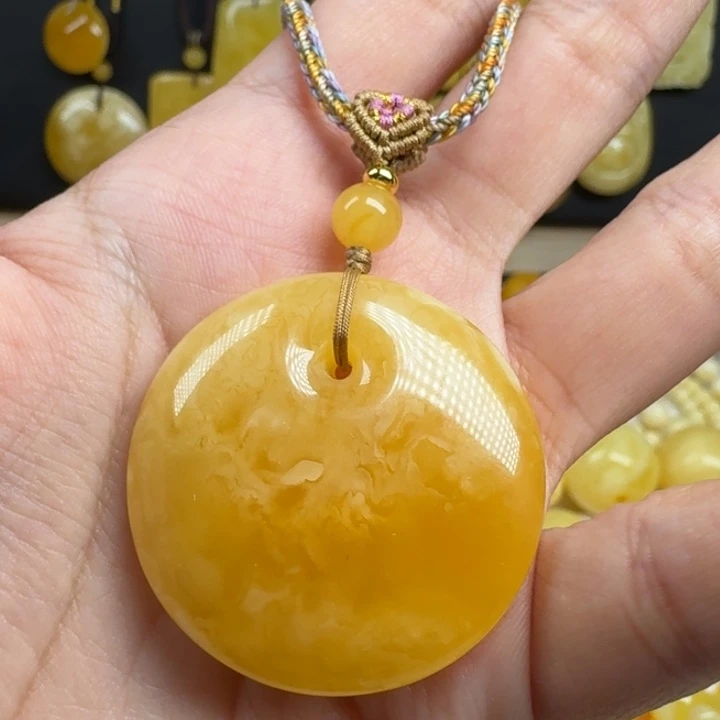 蜜蜡未镶嵌珠宝奇石