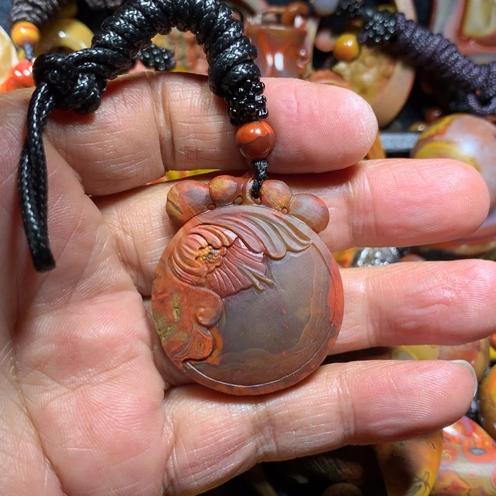 玛瑙/玉髓颈饰未镶嵌