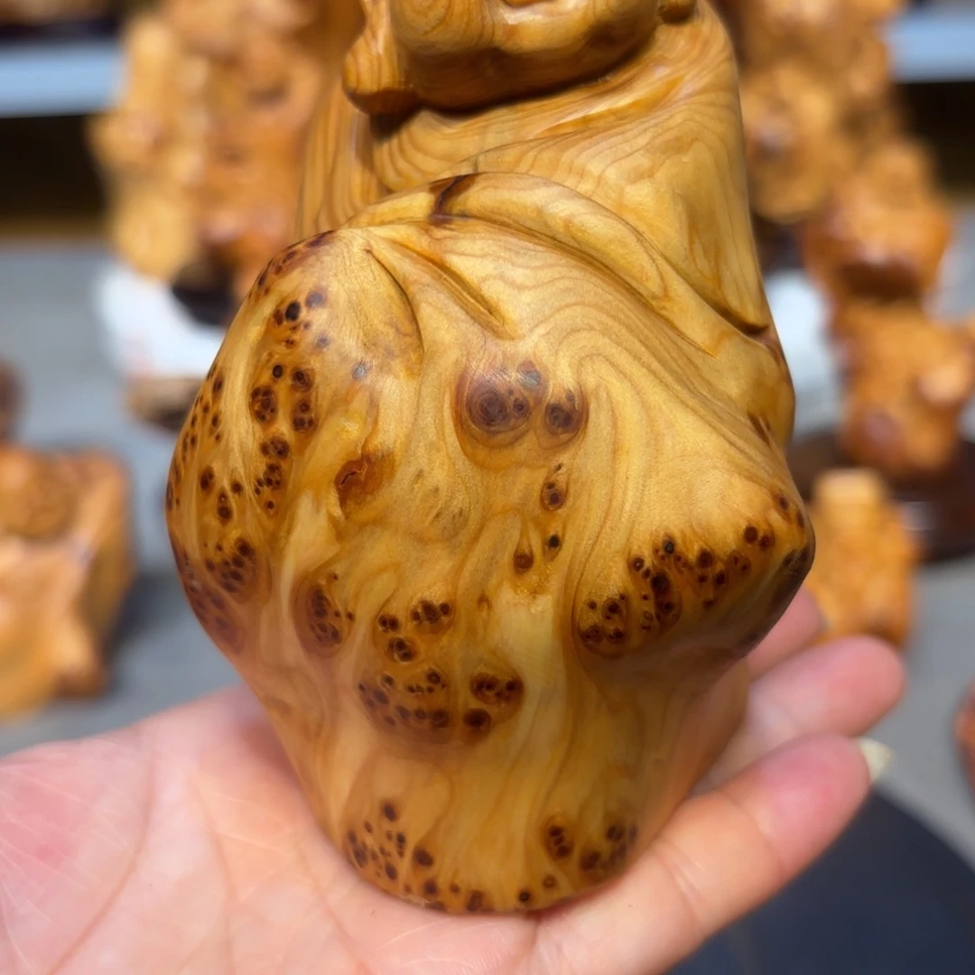 木太行崖柏弥勒佛留疤