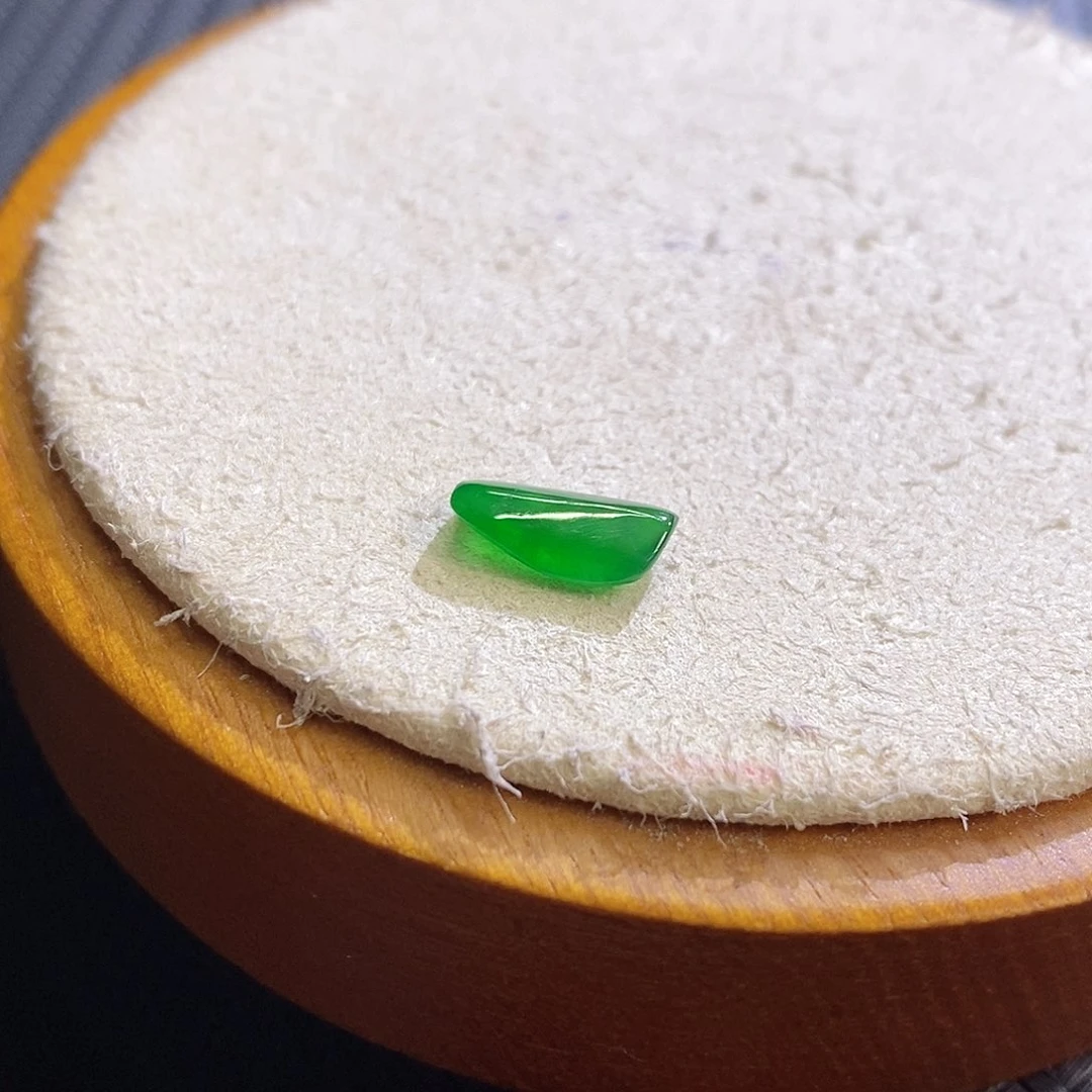 翡翠挂件未镶嵌帝色戒指材料