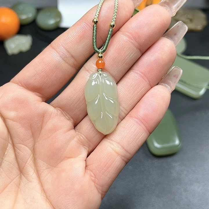 【闪购商品】和田玉颈饰未镶嵌