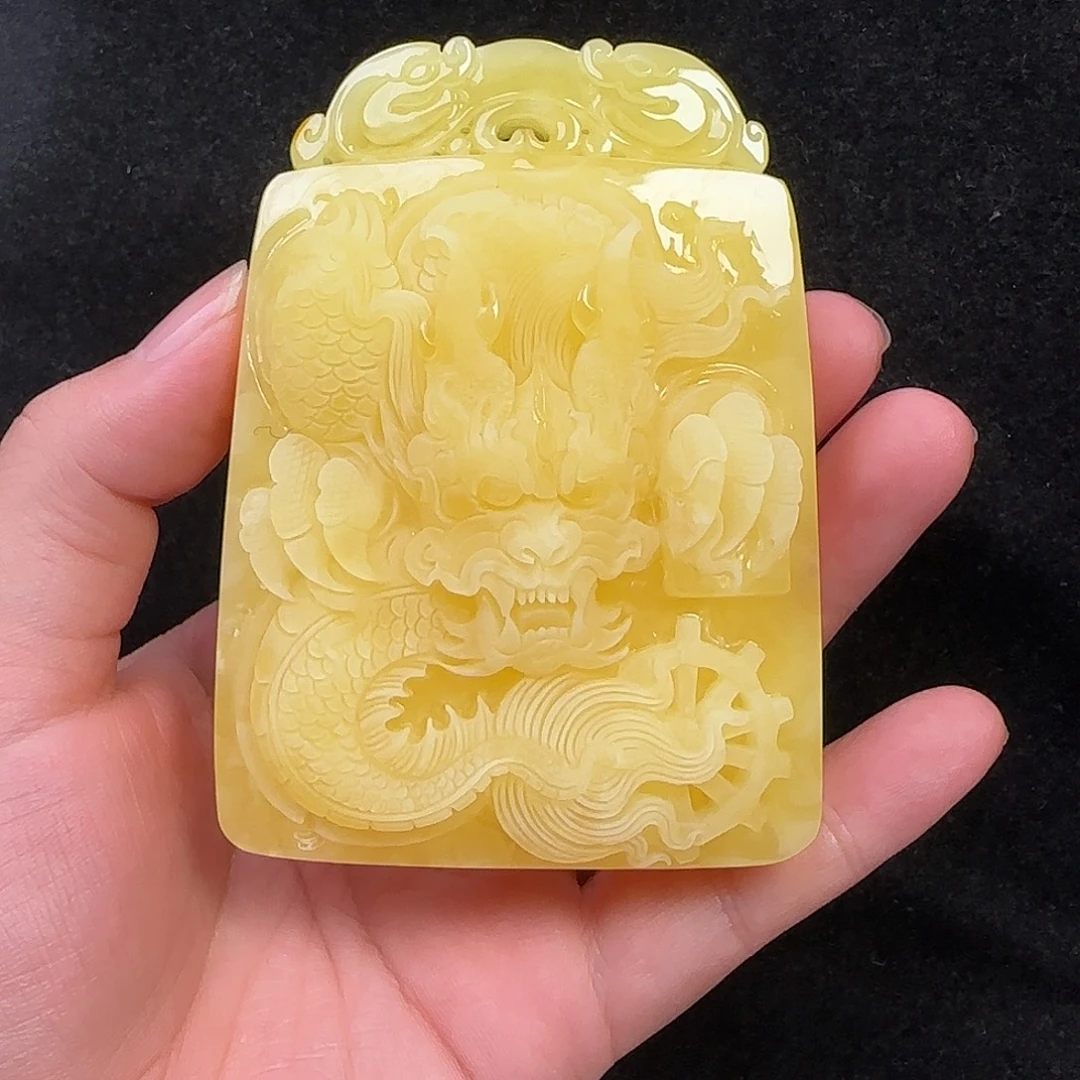 蜜蜡未镶嵌珠宝奇石