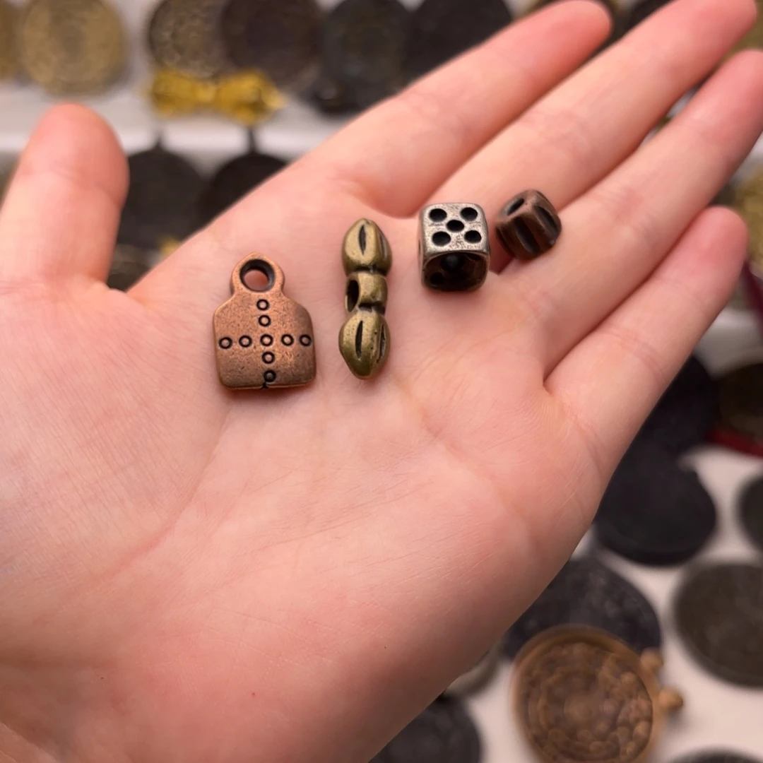 泥塑拍一发四发发发