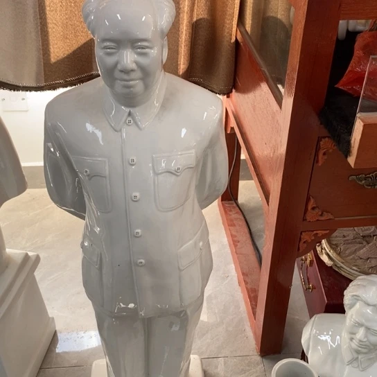 自***信瓷片陶瓷艺术作品