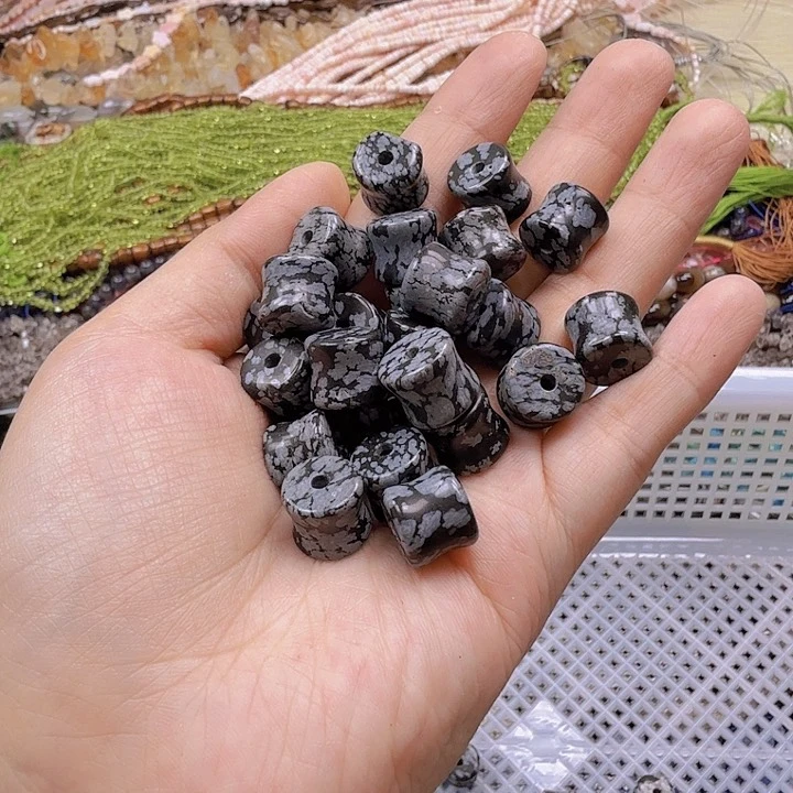 水晶珠宝半成品未镶嵌雪花黑曜剁珠一颗