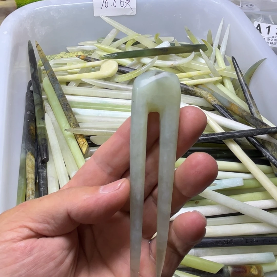 社***仔蛇纹石玉未镶嵌岫玉发簪