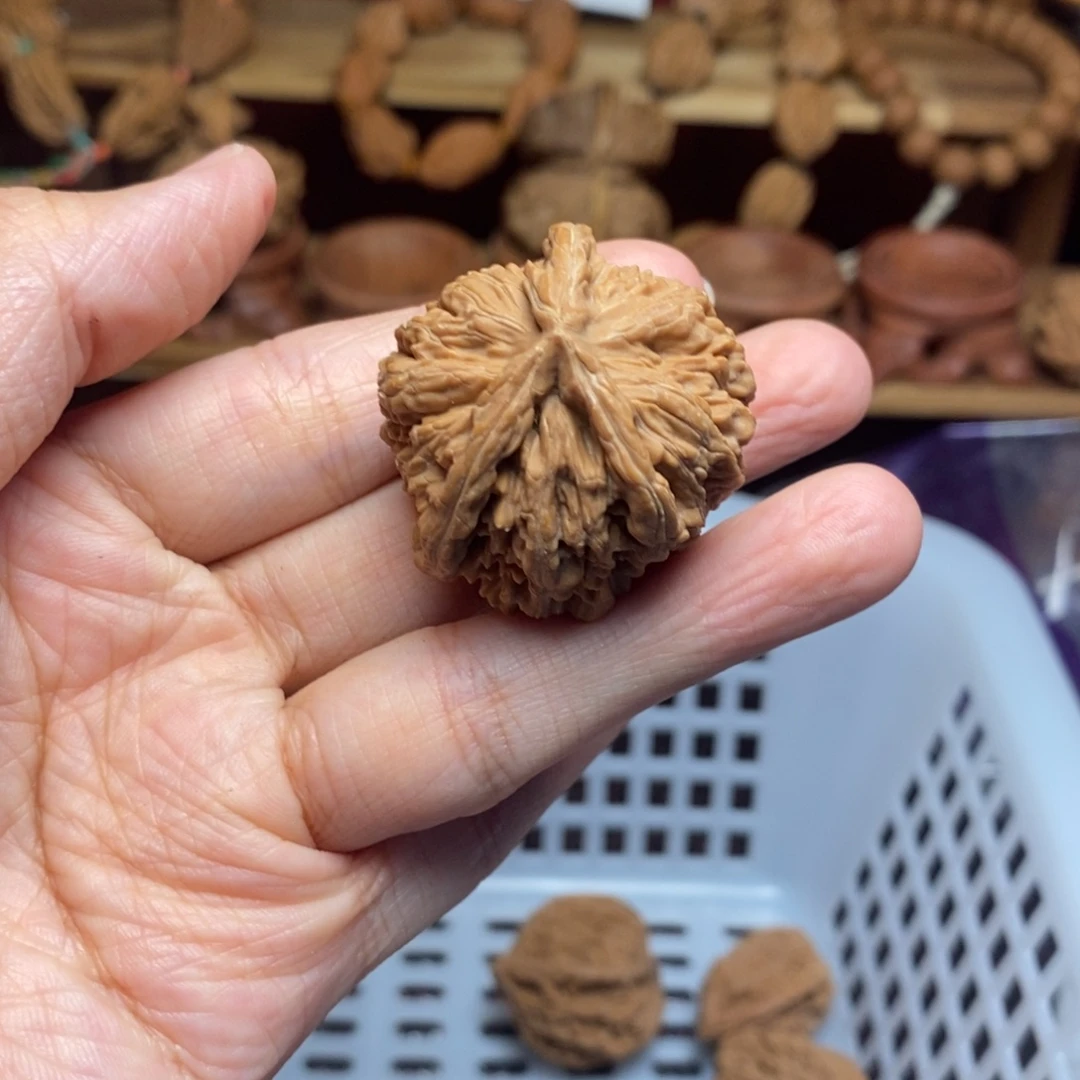 大***闪文玩核桃把件文玩