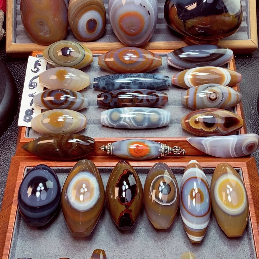 玛瑙/玉髓未镶嵌珠宝奇石