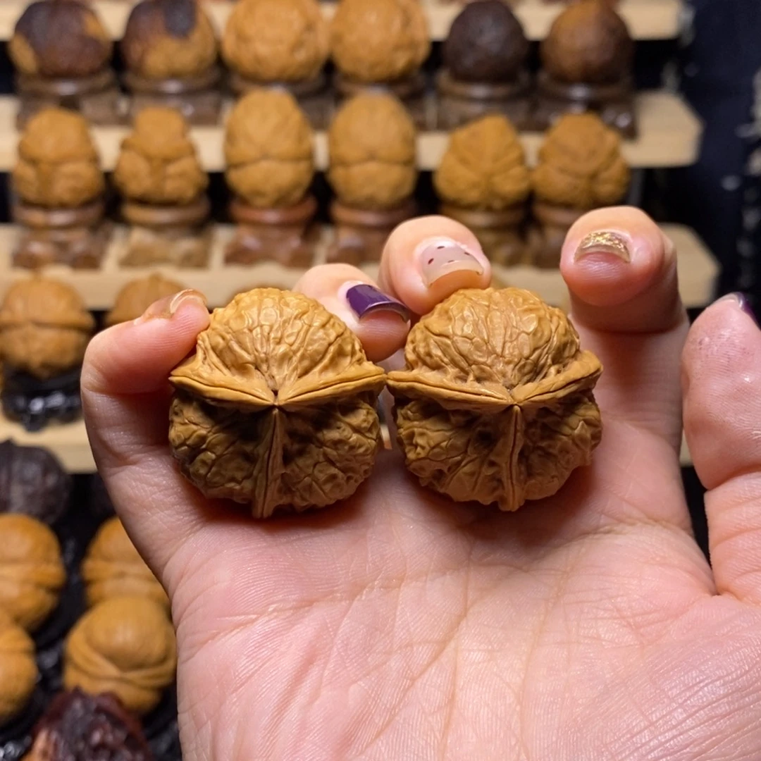 文玩核桃把件Z正奔三棱40…………