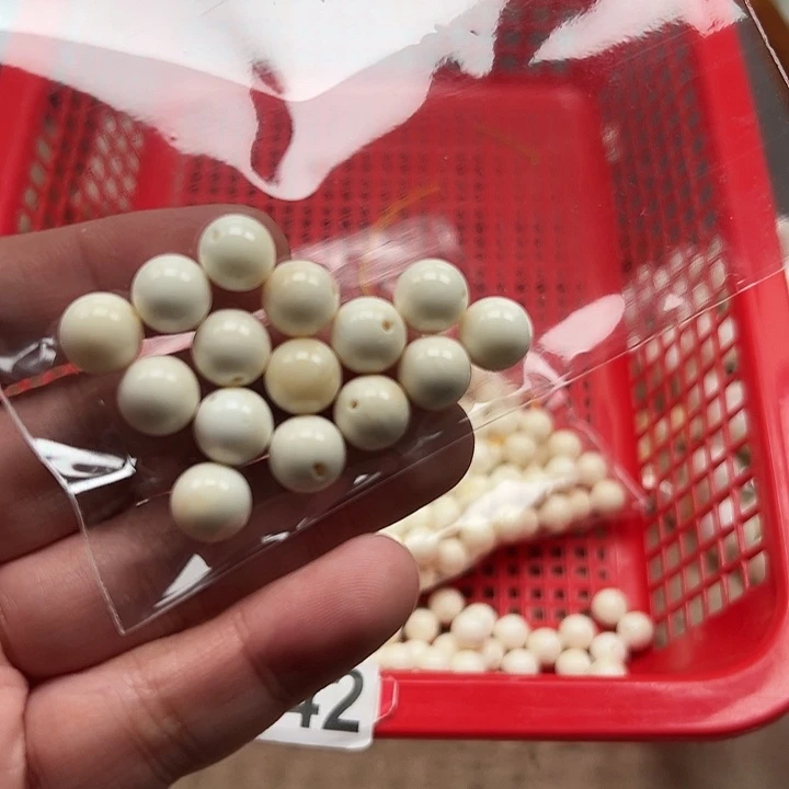 白玉菩提吊坠8542发18颗