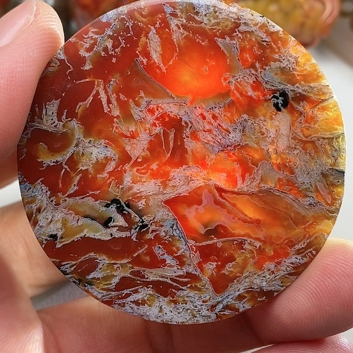 玛瑙/玉髓吊坠未镶嵌看****?