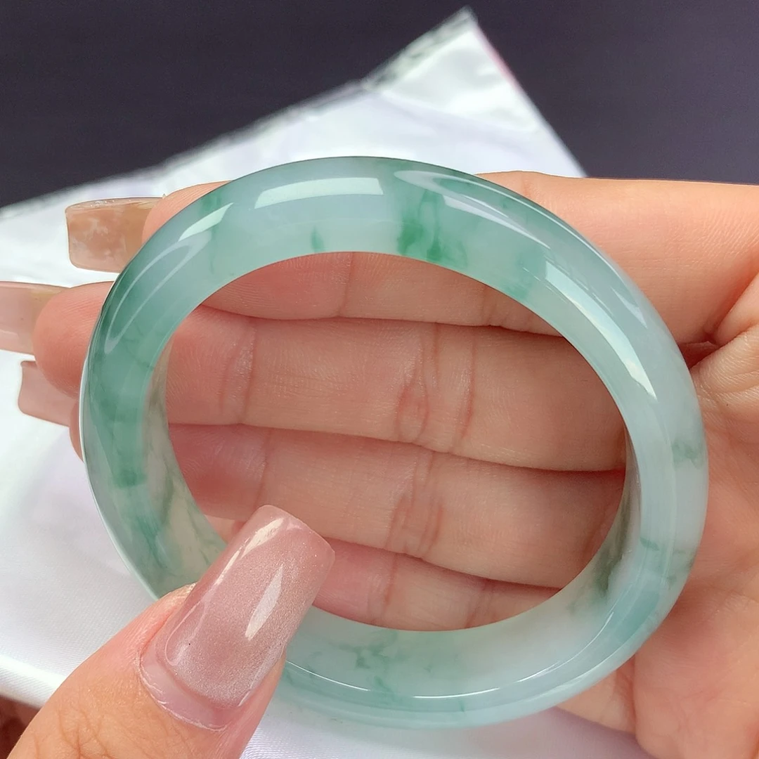 【闪购商品】翡翠手镯未镶嵌贵妃a 818570