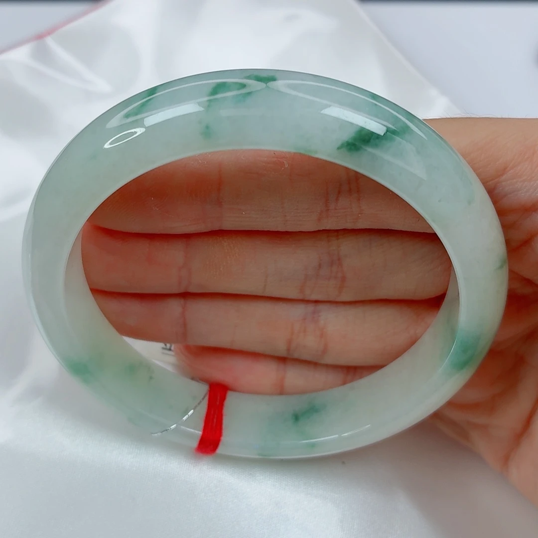 翡翠未镶嵌手镯61.5正圈，飘绿花，意境美，038