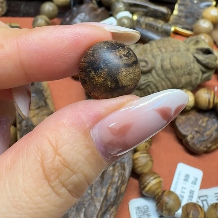 大叶紫檀（黑酸枝木类）