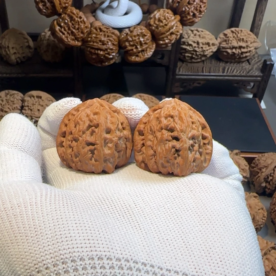 文玩核桃把件37尺全品三角白2