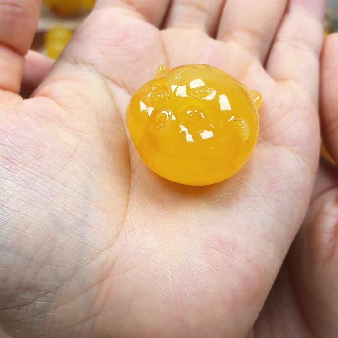 蜜蜡未镶嵌颈饰焦皮妖花龙鱼