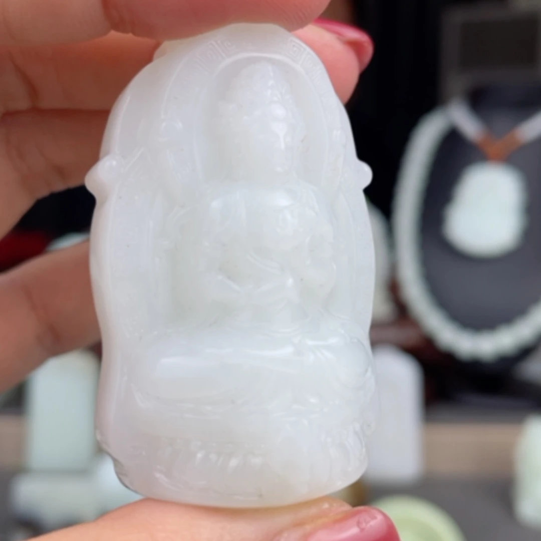 【闪购商品】颈饰未镶嵌和田玉