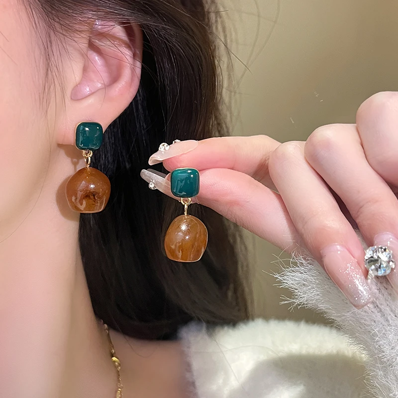 合金树脂耳饰  文艺复古耳环女款小众设计感高级古风宫廷简约耳钉