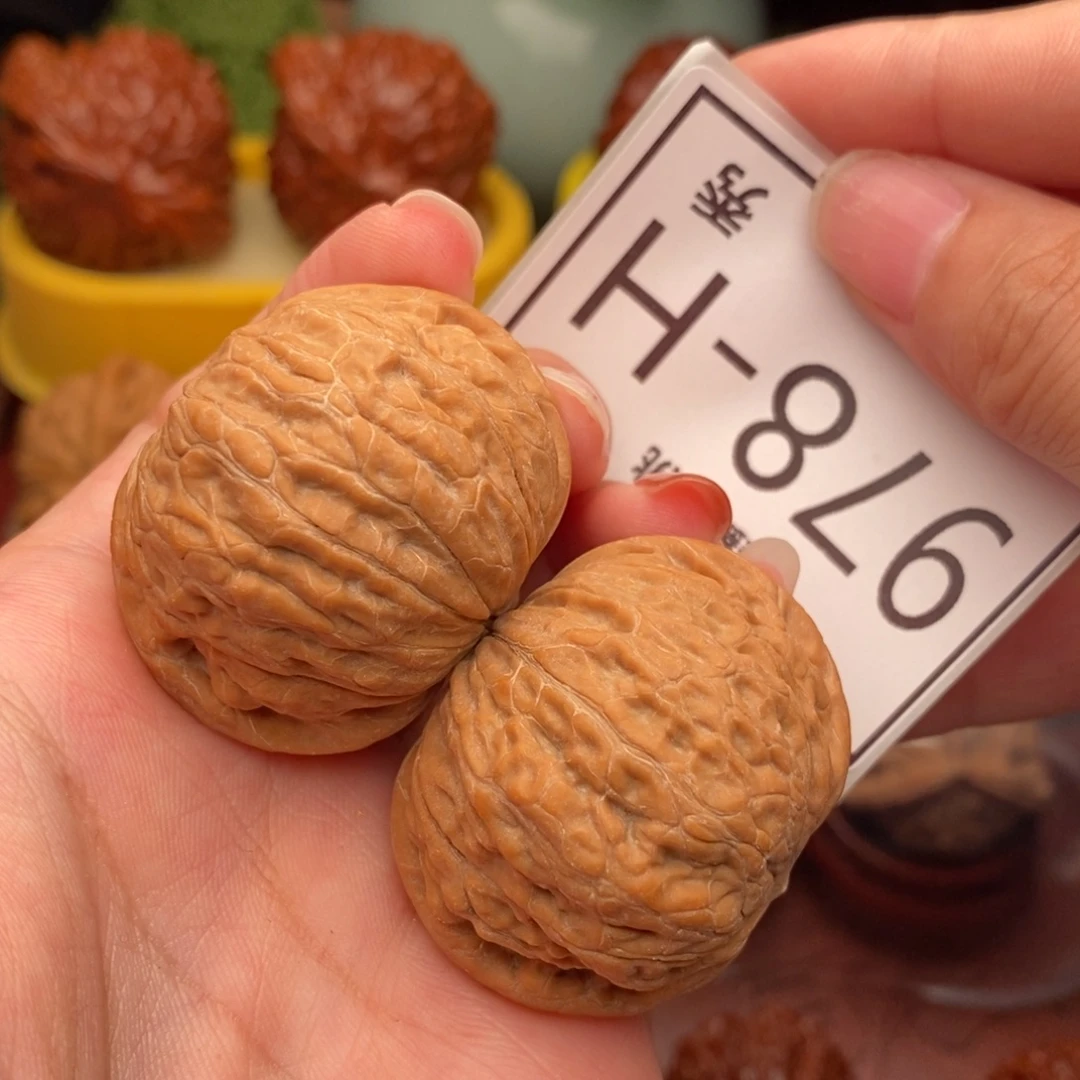 桃核把件铁锤39……