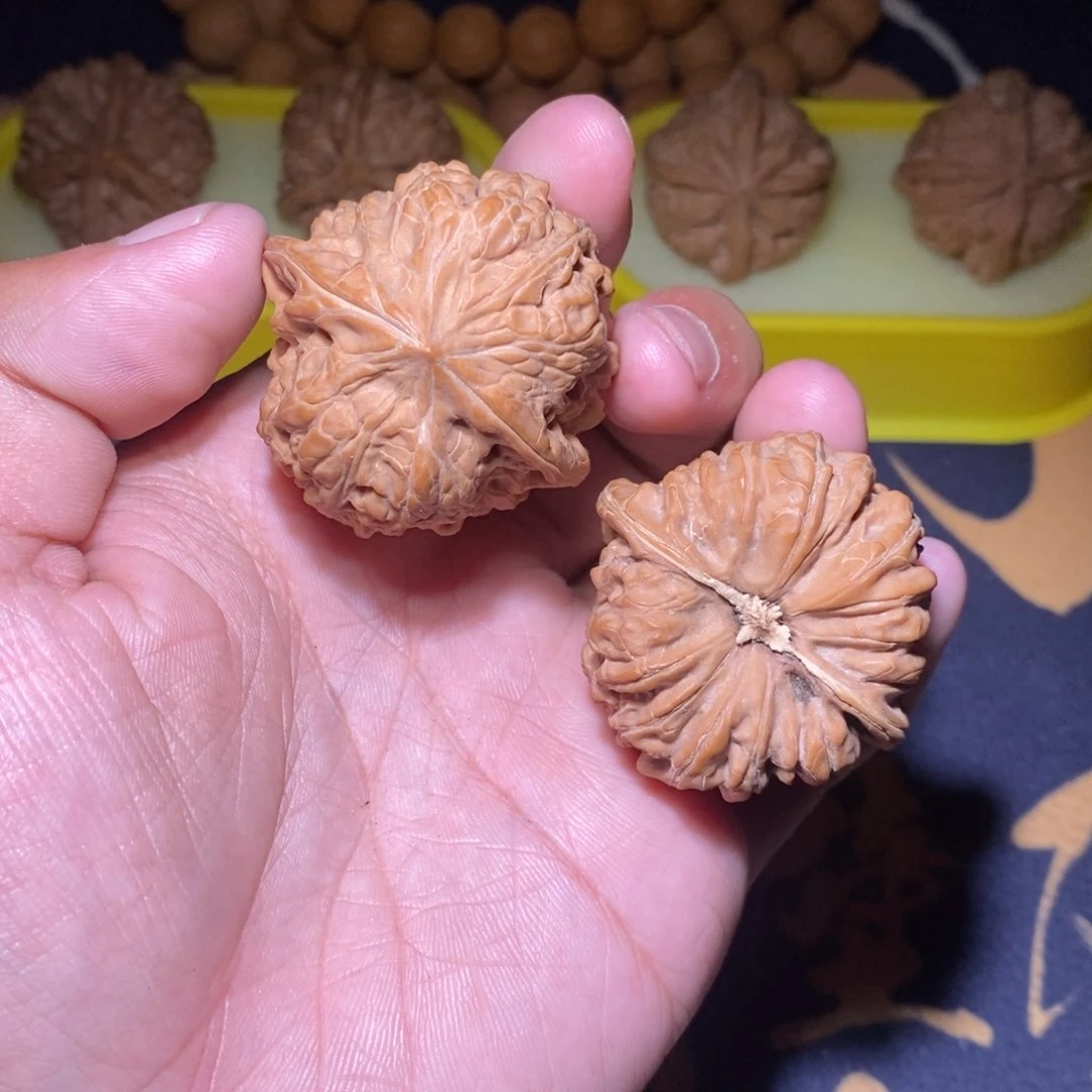 文玩核桃平谷凹底全品鼓励