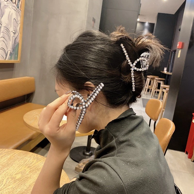 高级感水钻交叉抓夹发夹气质盘发鲨鱼夹后脑勺金属发卡发饰