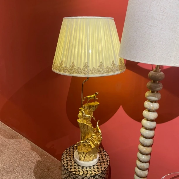 【本尼家】铜马艺术台灯