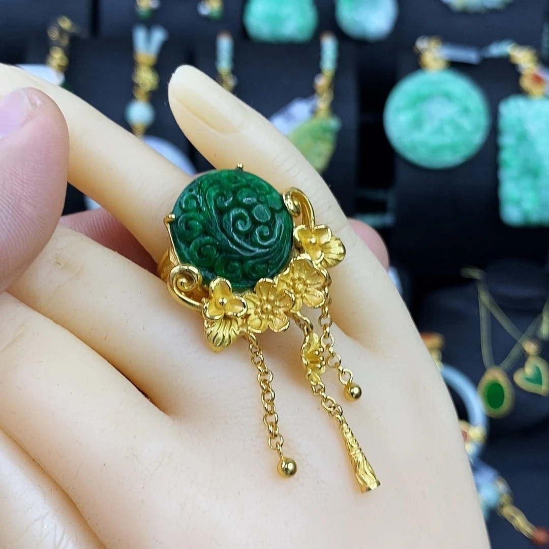 颈饰未镶嵌翡翠吊坠