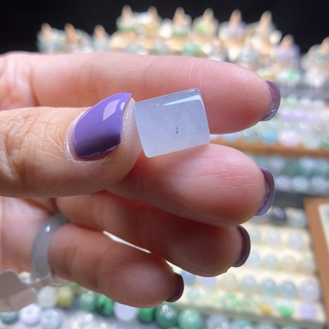 翡翠未镶嵌颈饰白冰乌鸡桶珠