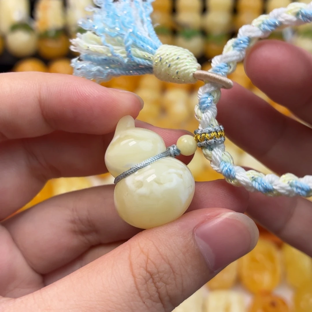 蜜蜡未镶嵌毛衣链蜜蜡