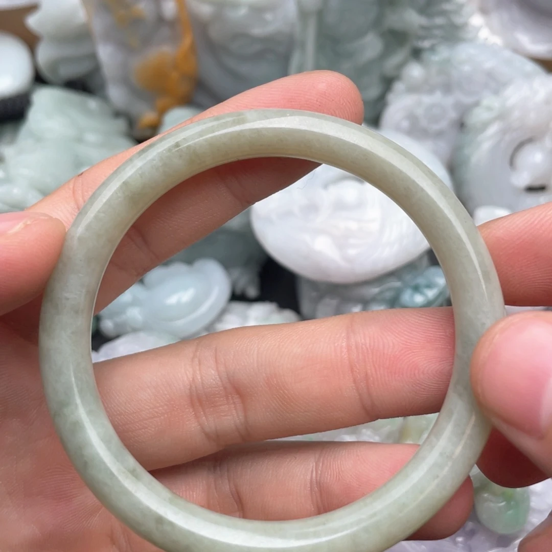 翡翠未镶嵌吊坠(不含链)55