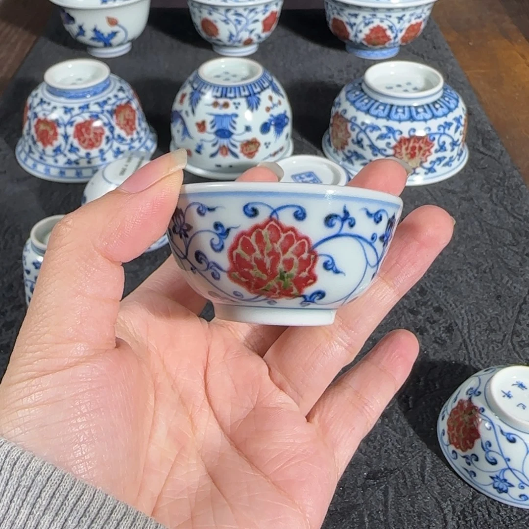 和然窑缠枝纹一口杯