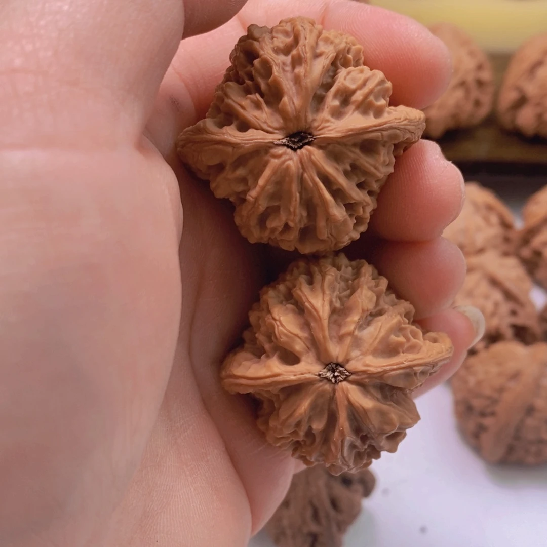 文玩核桃把件一**楂