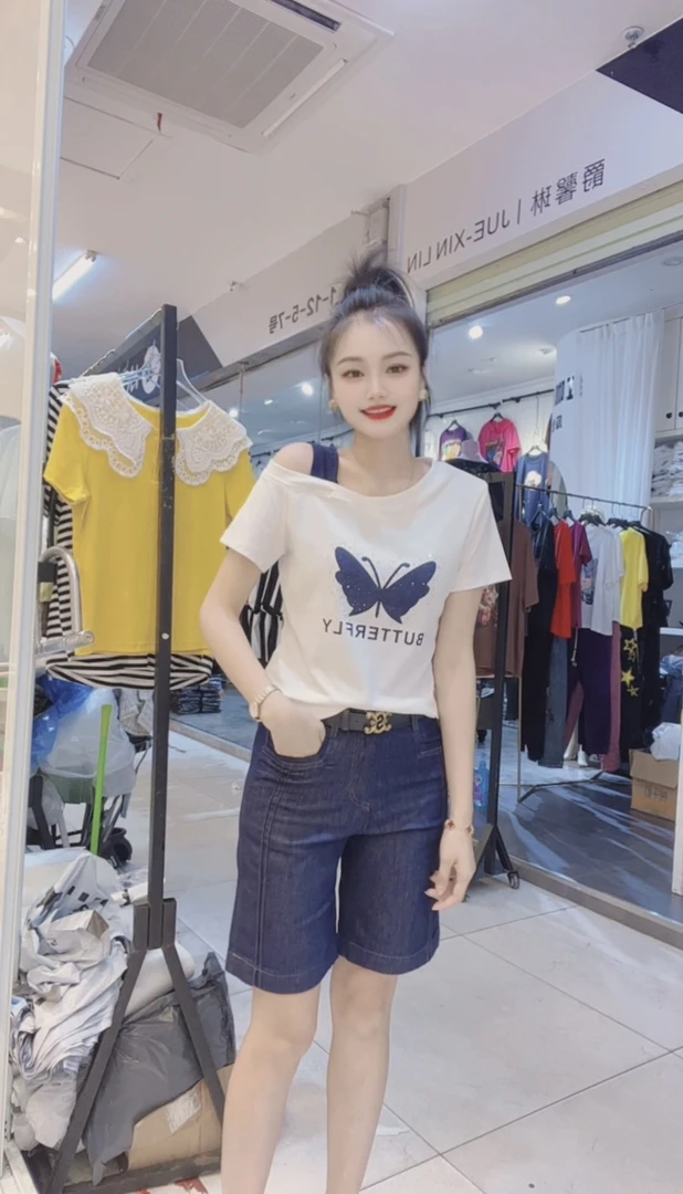 【小玉】新款重工露肩蝴蝶烫钻设计百搭显瘦特色上衣