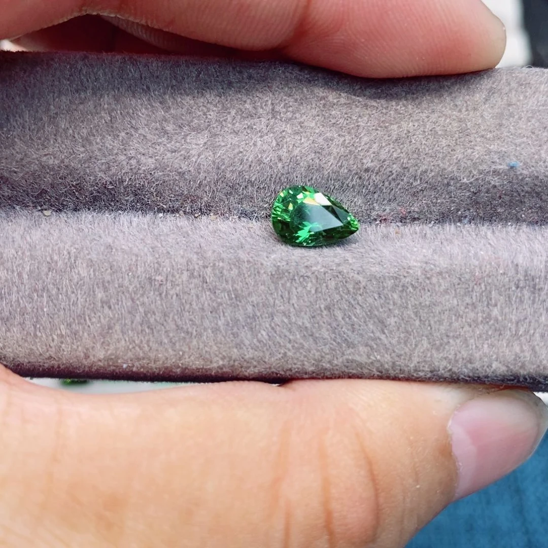 碧玺裸石未镶嵌铬碧玺1.2克拉