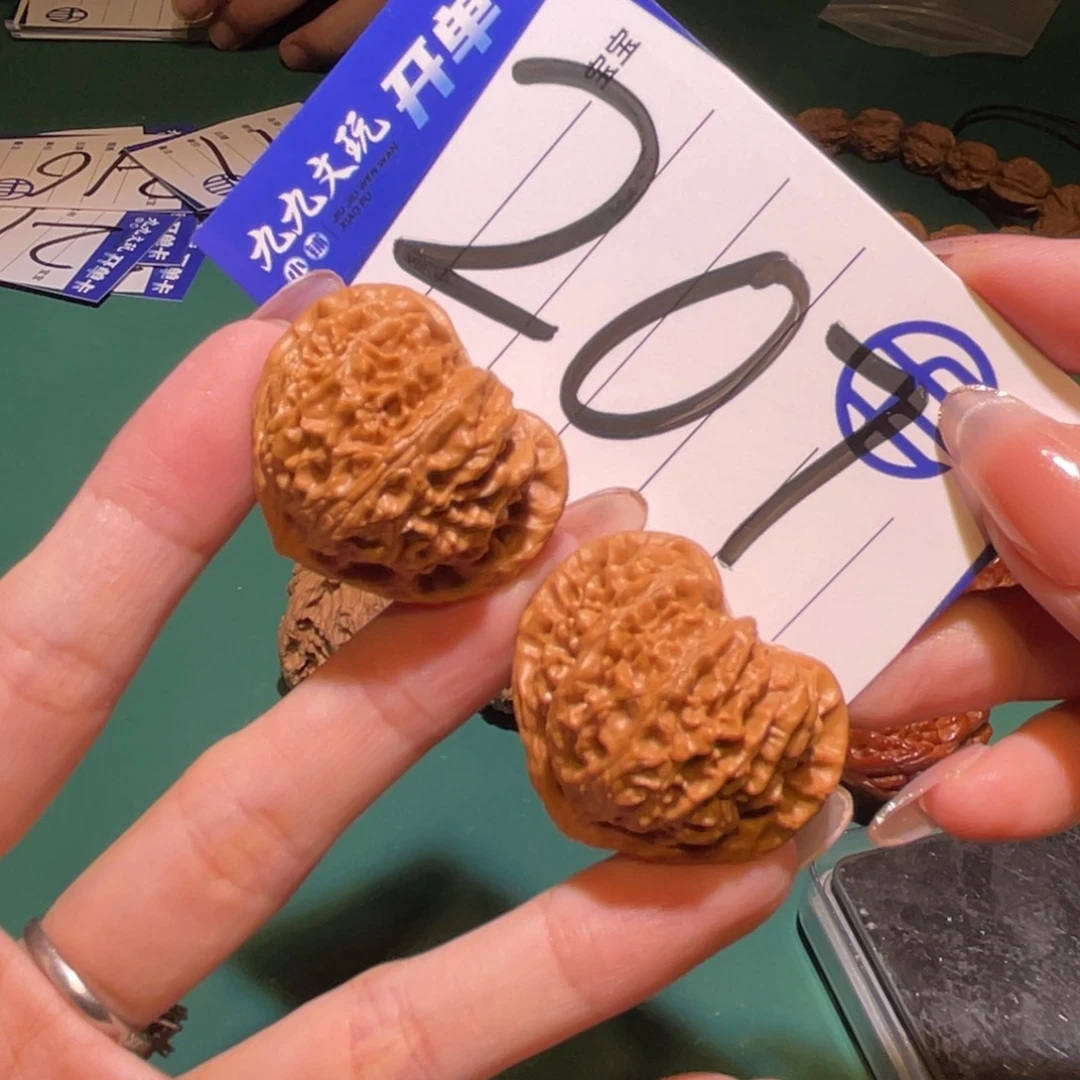 文玩核桃把件35一代宫灯