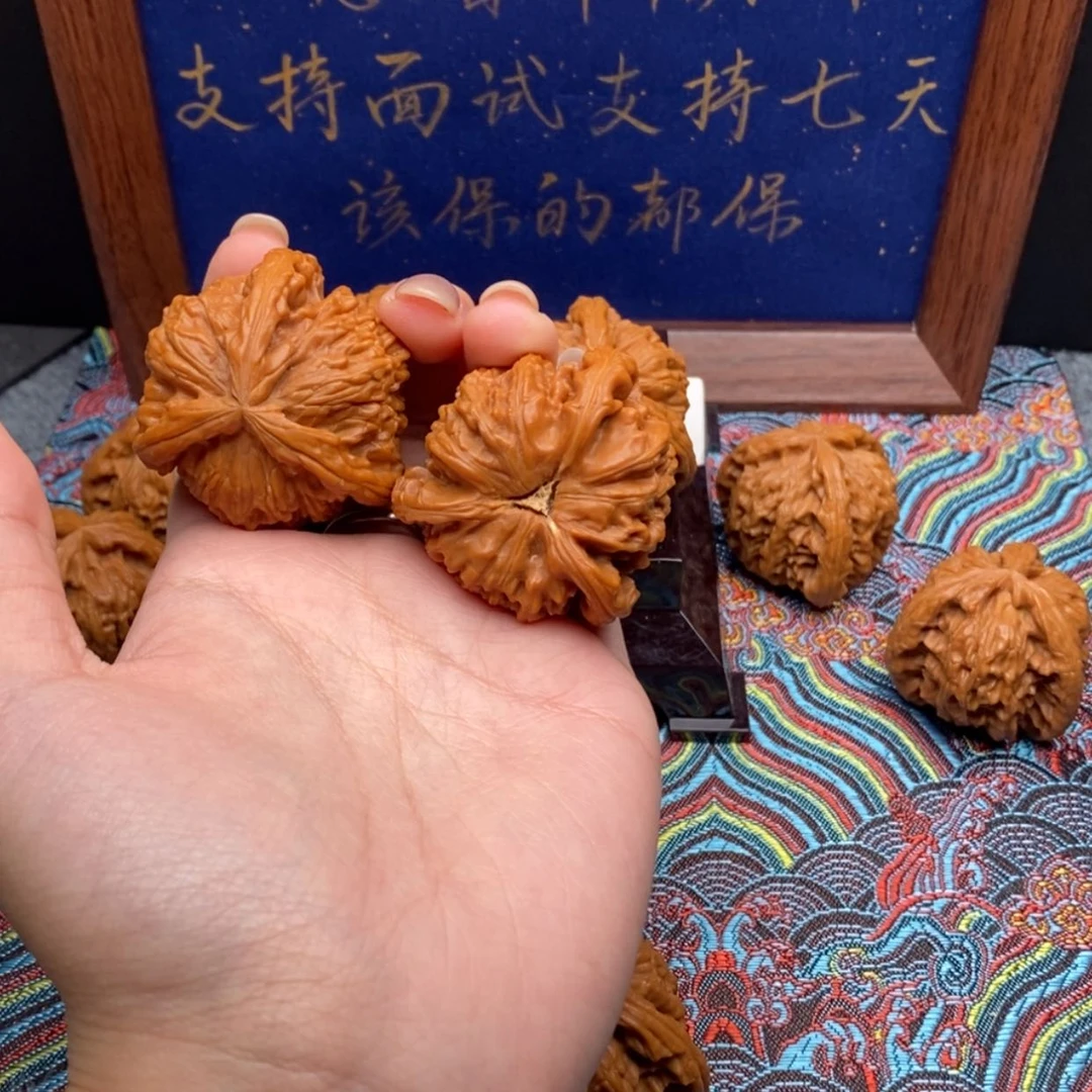 【闪购商品】无****.白狮