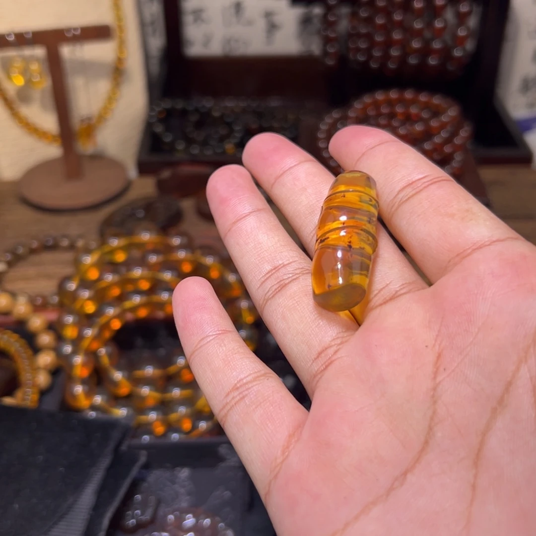 琥珀未镶嵌颈饰竹节