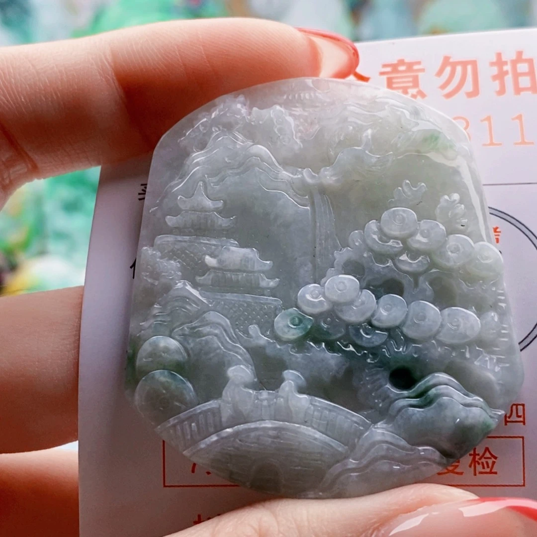 吊坠(不含链)未镶嵌翡翠