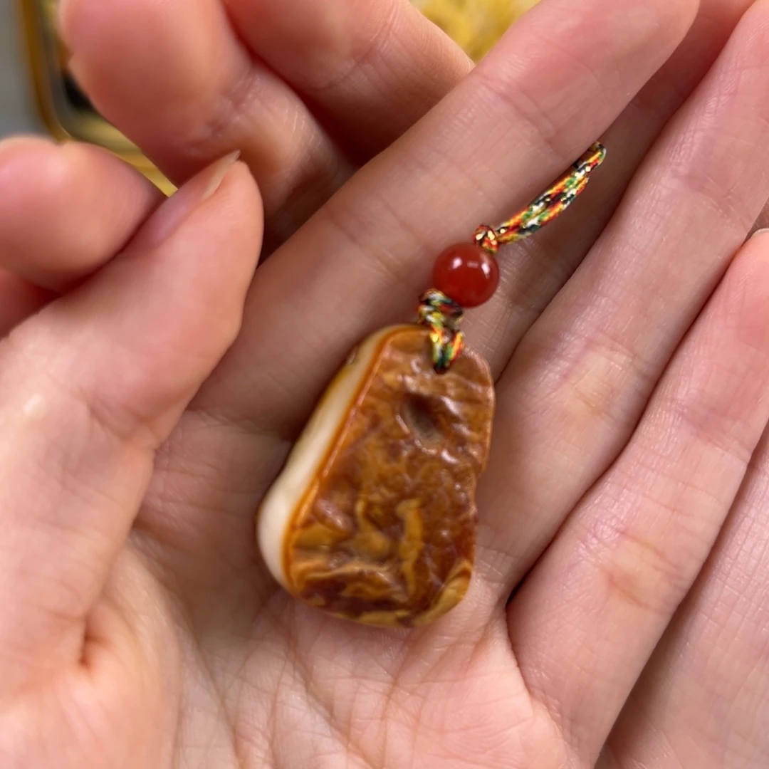 裸石琥珀未镶嵌瓷白花蜡原皮料