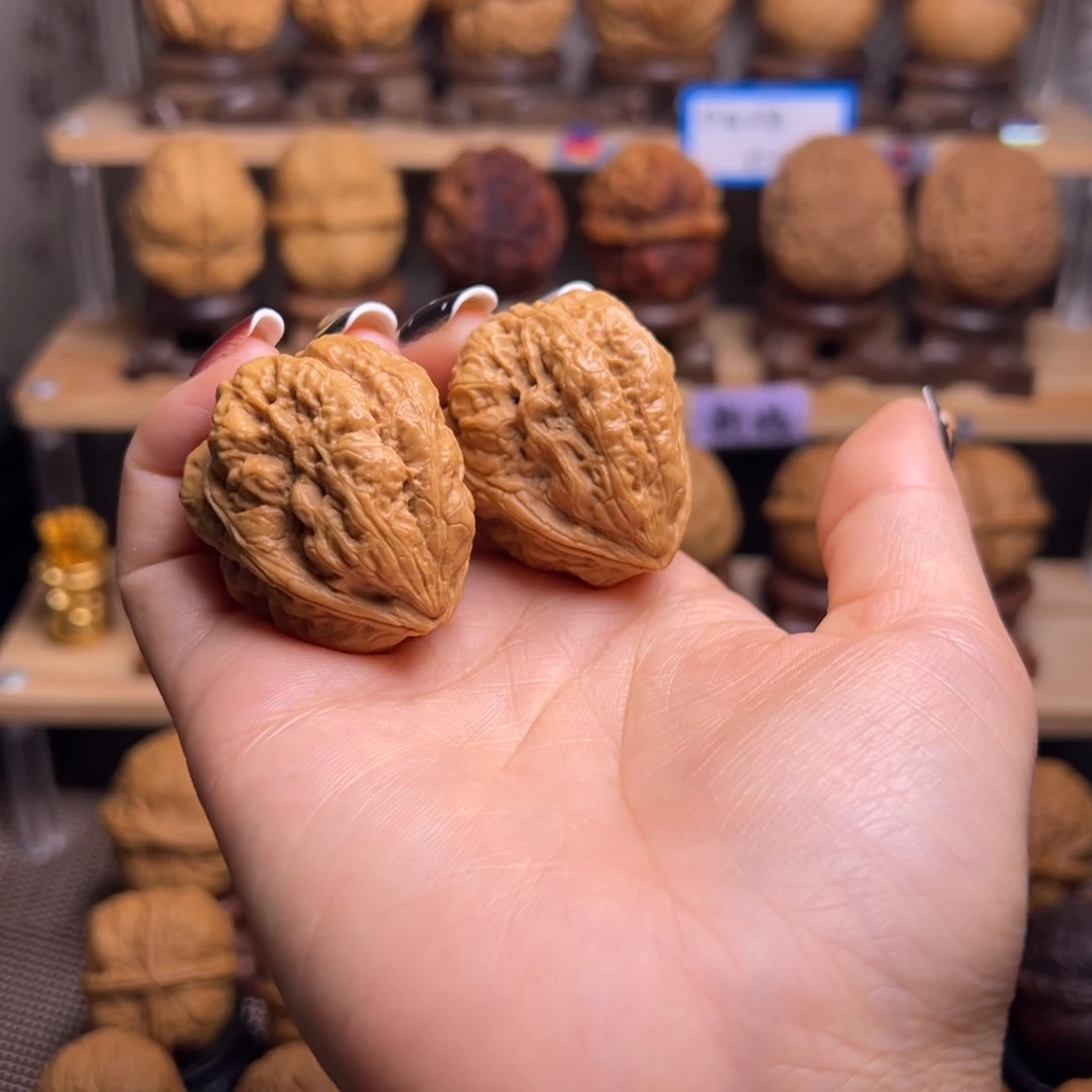 把件桃核箭毒蛙H40、37……