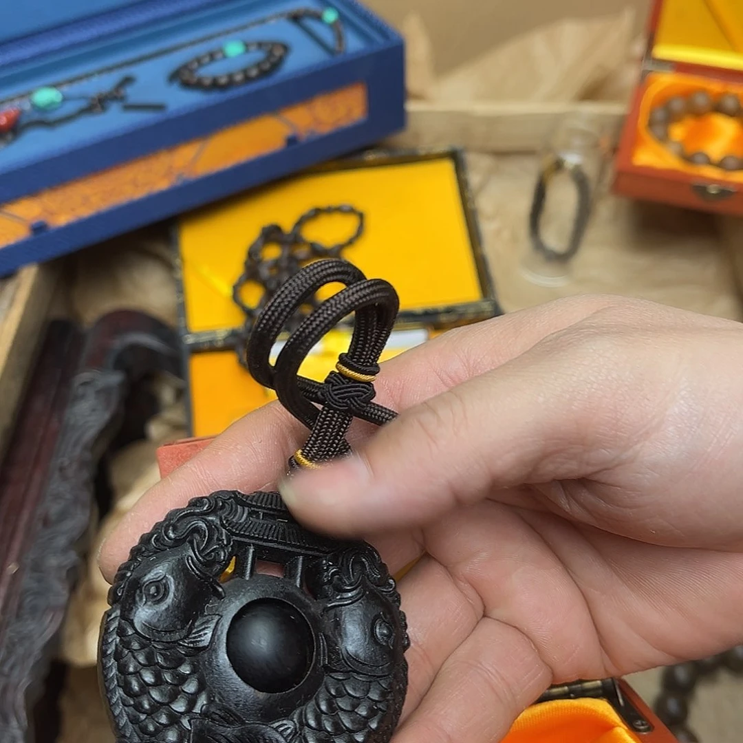 大叶紫檀（黑酸枝木类）