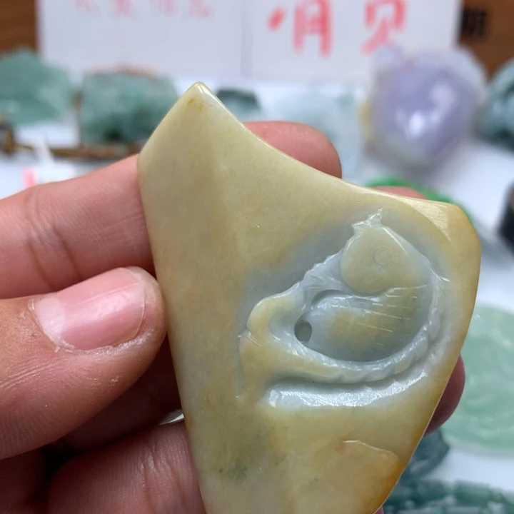 翡翠颈饰未镶嵌保真天然A货翡翠