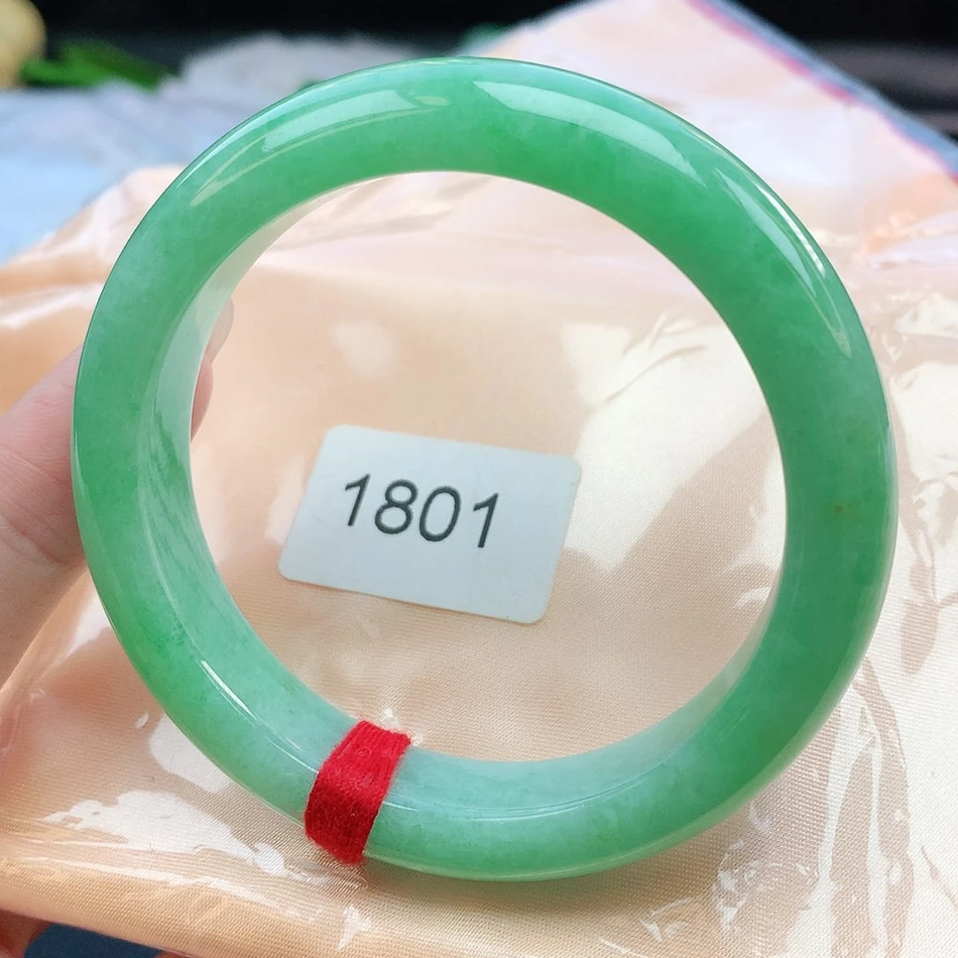 翡翠手镯未镶嵌55圈口881801