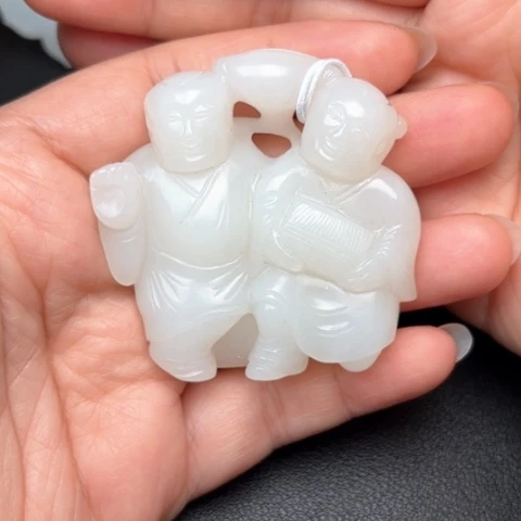 和田玉挂件未镶嵌龙**子