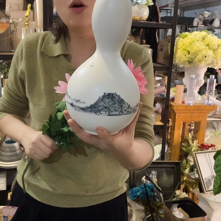 陶瓷花瓶，茶杯茶具。