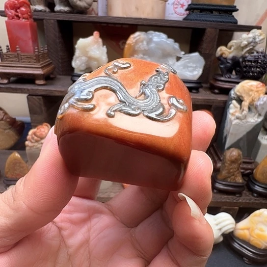 石材寿山石乌鸦皮金狮峰石