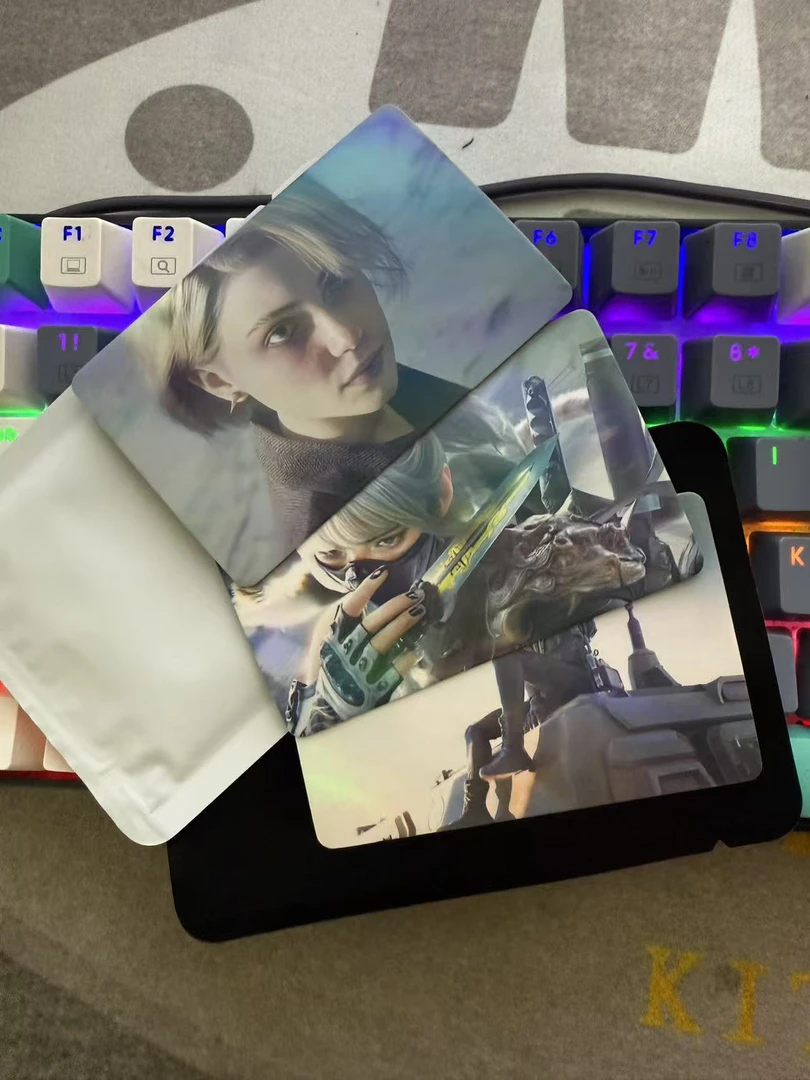 《熊二》三角洲收藏卡两包